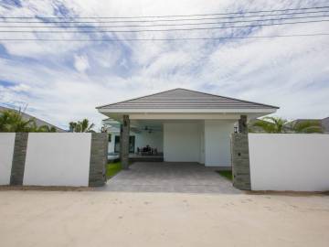 Plot 17 - 3 Bed 3 Bath Highland Villas 2
