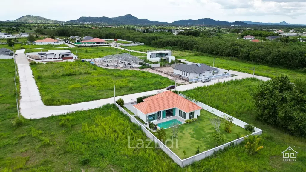 Great Value 3 Bed Pool Villa with large land plot