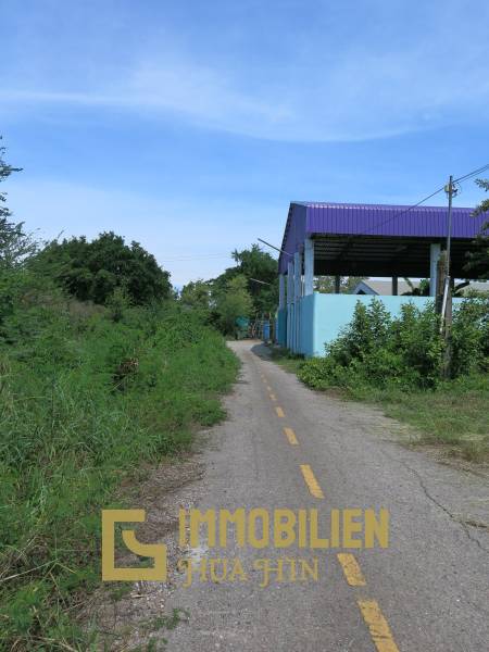 Land 472 SQ.M Close to Tesco Lotus Pran Buri