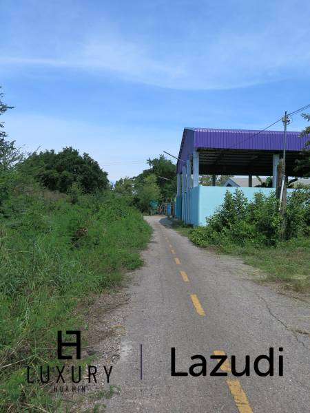 Land 472 SQ.M Close to Tesco Lotus Pran Buri