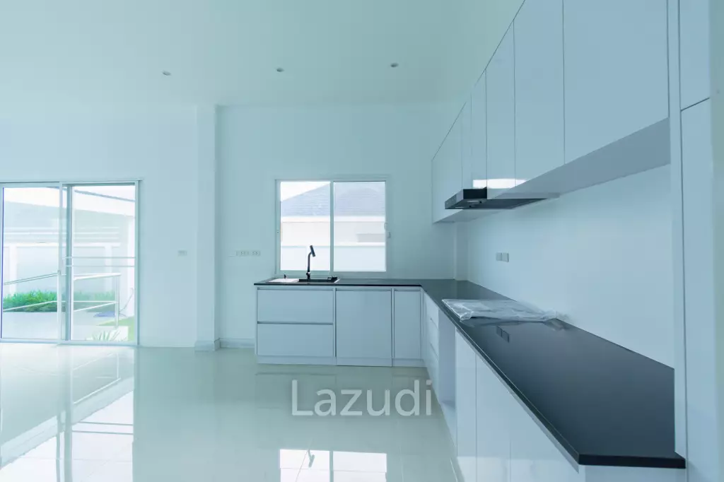 New Modern Villa with Pool in Nong Kae Hua Hin