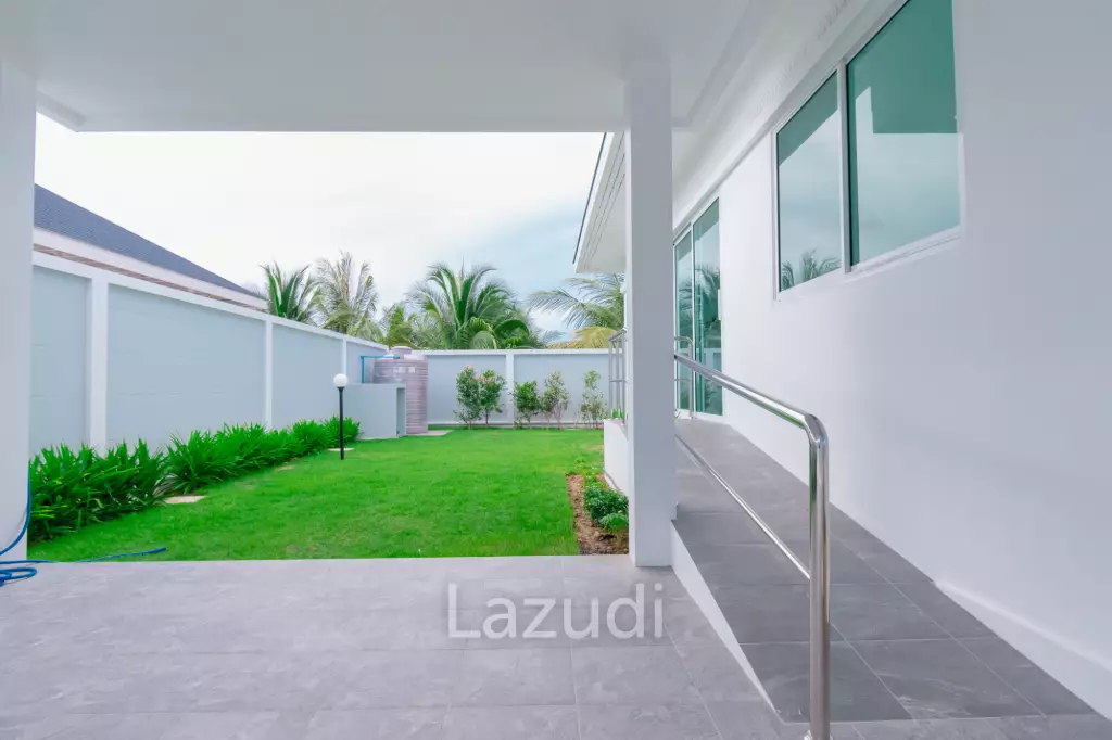 New Modern Villa with Pool in Nong Kae Hua Hin