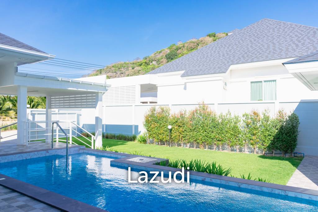 185 sqm modern pool villa with mountain view in Nong Kae Hua Hin