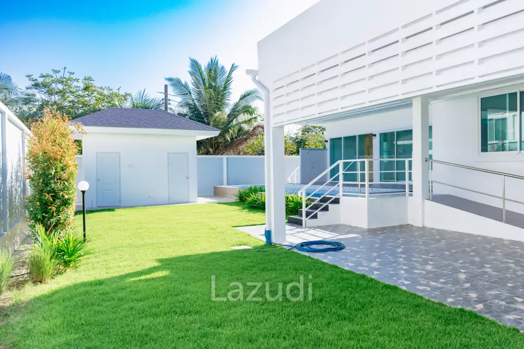 185 sqm modern pool villa with mountain view in Nong Kae Hua Hin