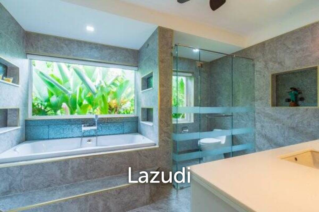 1,600 Sqm 5 Bed 6 Bath Villa For Sale