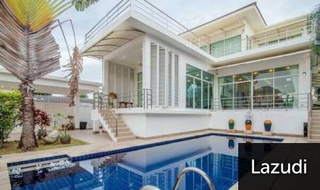 New Modern 3 Bed Pool Villa close to town and beaches.