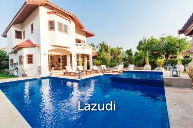 Grand 2 Storey 6 Bed Pool Villa in Hua Hin Town Centre