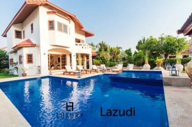 6 Bed 6 Bath Villa For Sale