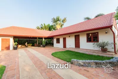 Grand 2 Storey 6 Bed Pool Villa in Hua Hin Town Centre