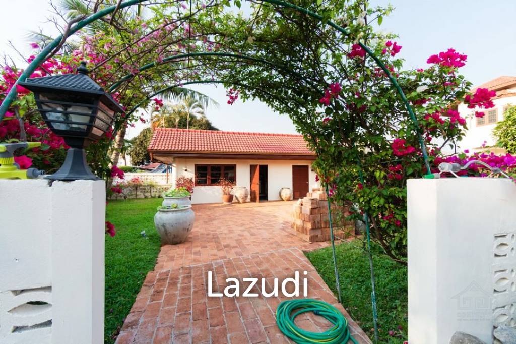 1,600 Sqm 6 Bed 6 Bath Villa For Sale