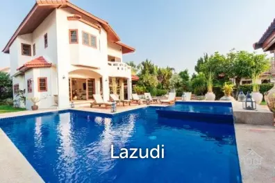 Grand 2 Storey 6 Bed Pool Villa in Hua Hin Town Centre