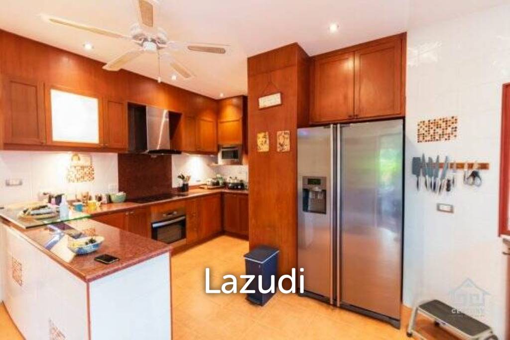 1,600 Sqm 6 Bed 6 Bath Villa For Sale