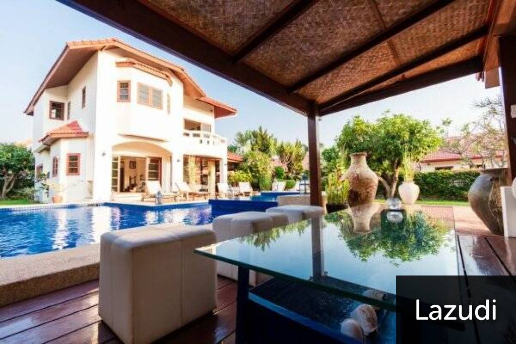 Grand 2 Storey 6 Bed Pool Villa in Hua Hin Town Centre