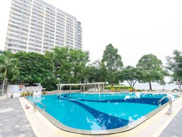 Nice 2 Bed Panoramic Seaview Condo