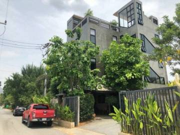 Modern designer 3 storey pool villa Guesthouse with roof terrace with sea views, only 200 meters from pristine beach.