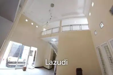 Rumah Dijual di Surabaya Dekat Kampus UNESA, Lenmarc Mall, Pakuwon Mall, PTC Mall, RS Mitra Keluarga Surabaya