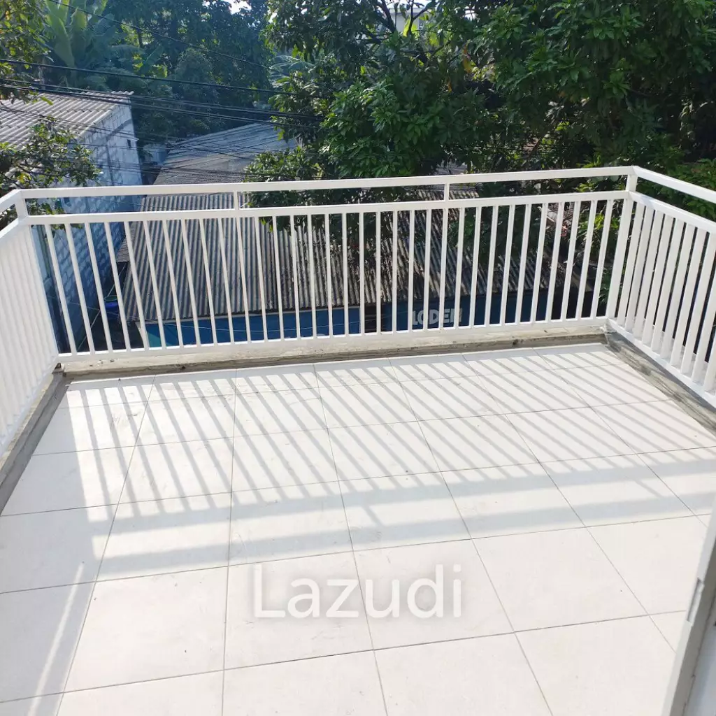 Rumah Dijual di Surabaya Dekat Kampus UNESA, Lenmarc Mall, Pakuwon Mall, PTC Mall, RS Mitra Keluarga Surabaya