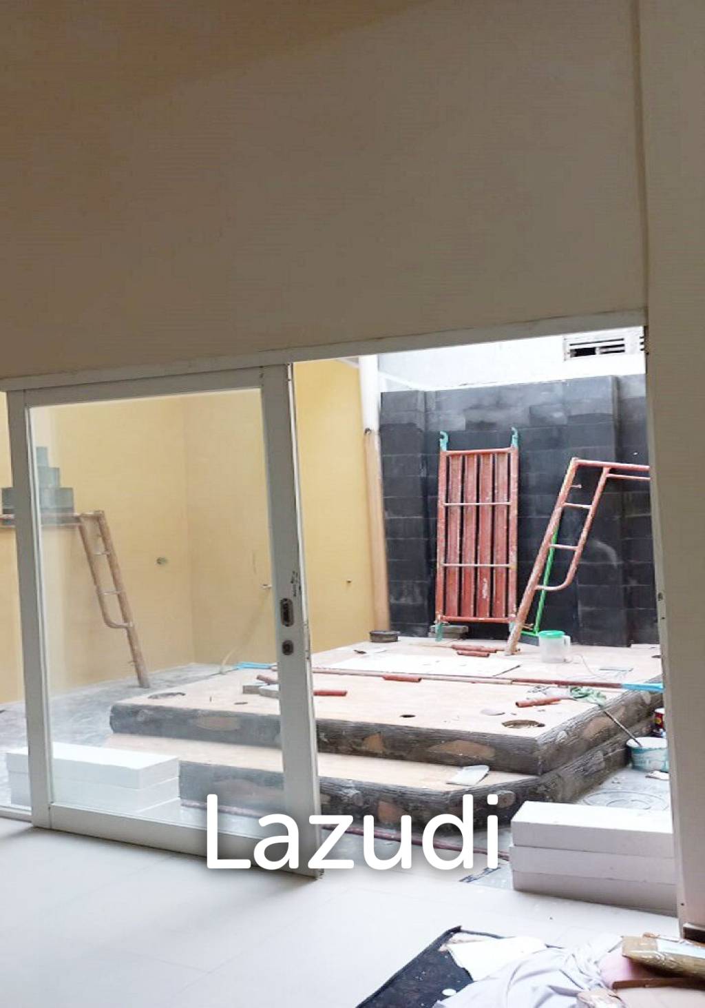 Rumah Dijual di Surabaya Dekat Kampus UNESA, Lenmarc Mall, Pakuwon Mall, PTC Mall, RS Mitra Keluarga Surabaya