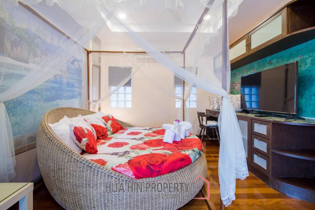 Two Storey 4 Bedroom Thai Style Pool Villa For Sale In Soi 88