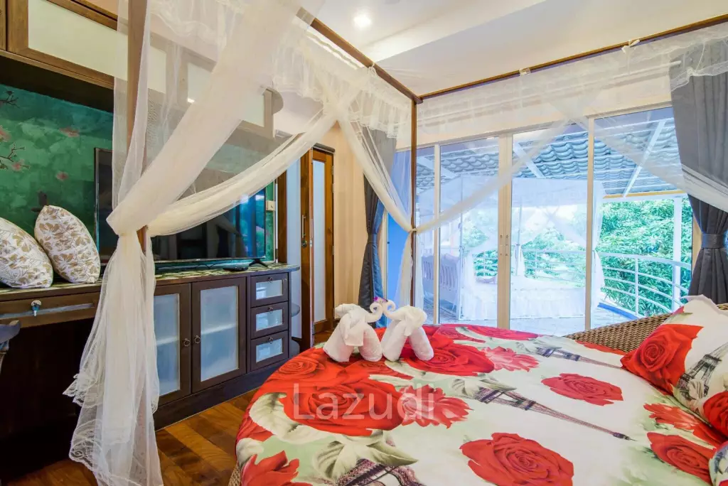 Two Storey 4 Bedroom Thai Style Pool Villa For Sale In Soi 88