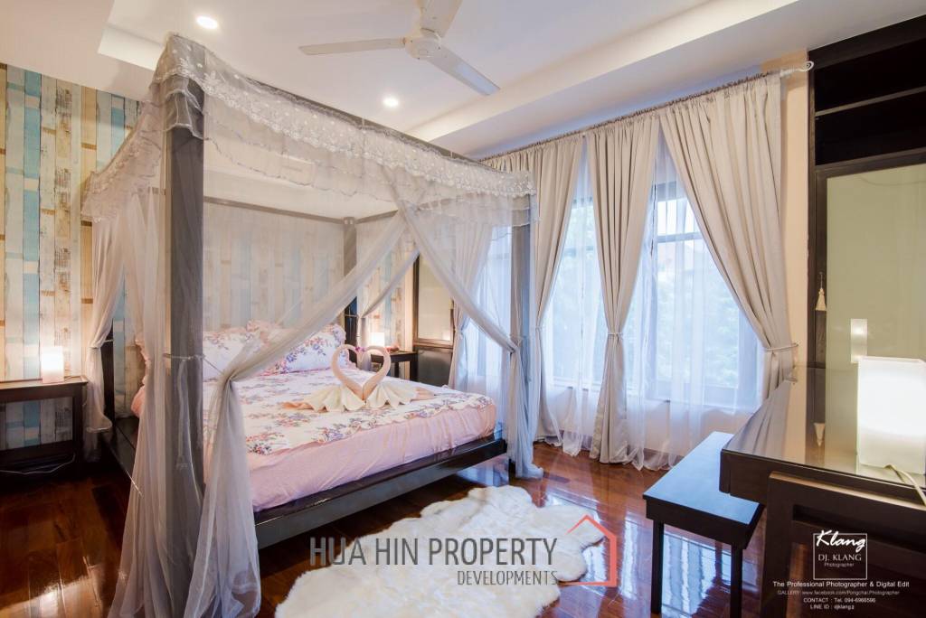 Two Storey 4 Bedroom Thai Style Pool Villa For Sale In Soi 88