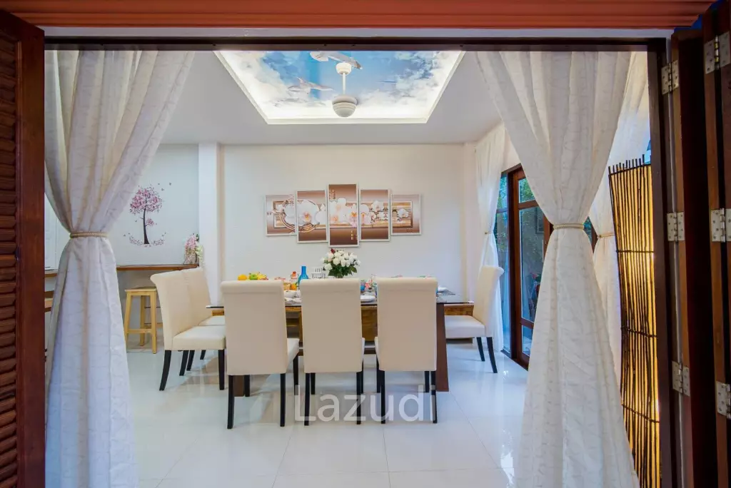 Two Story : 4 Bedroom Pool Villa For Rent Soi 94