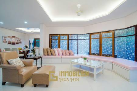 Two Story : 4 Bedroom Pool Villa For Rent Soi 94