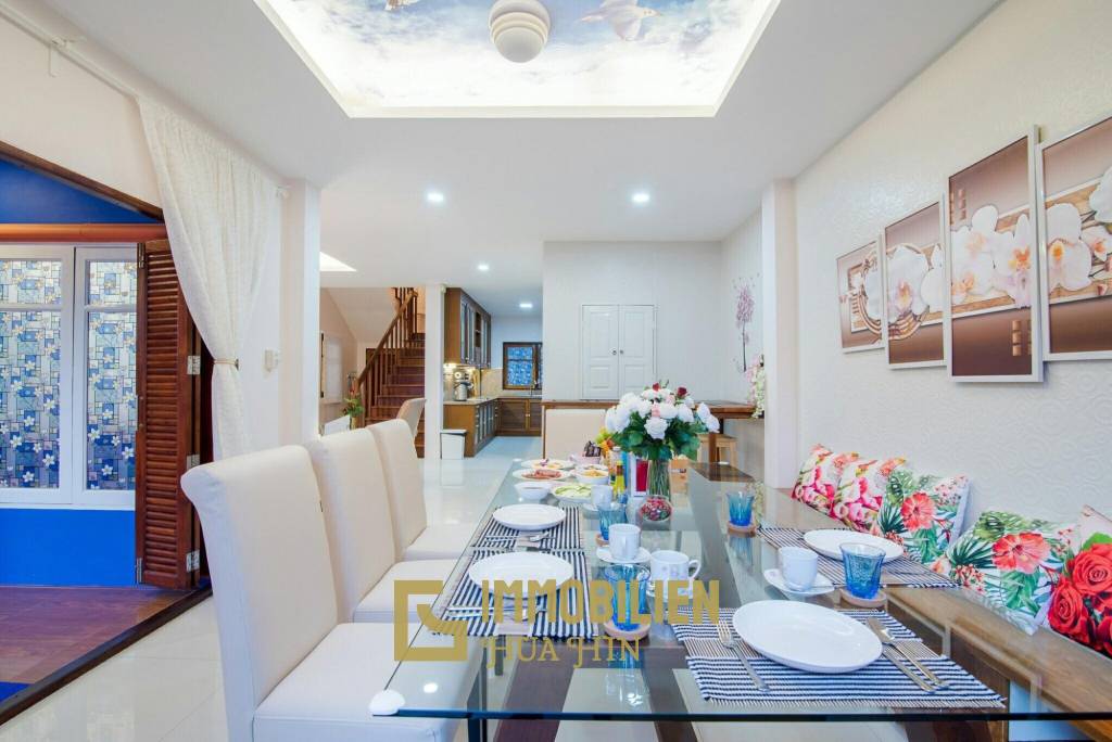 Two Story : 4 Bedroom Pool Villa For Rent Soi 94