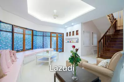 Two Story : 4 Bedroom Pool Villa For Rent Soi 94