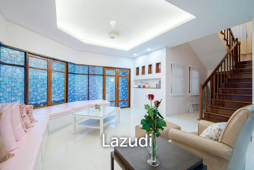 Two Story : 4 Bedroom Pool Villa For Rent Soi 94