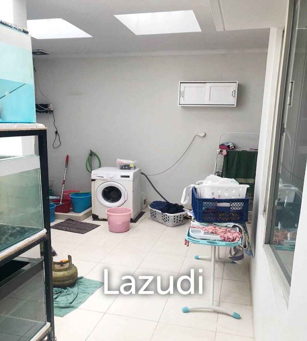 Rumah Dijual di De Latinos BSD City Dekat Stasiun Rawa Buntu, Pasar Modern BSD City, Kantor DPRD Tangerang Selatan
