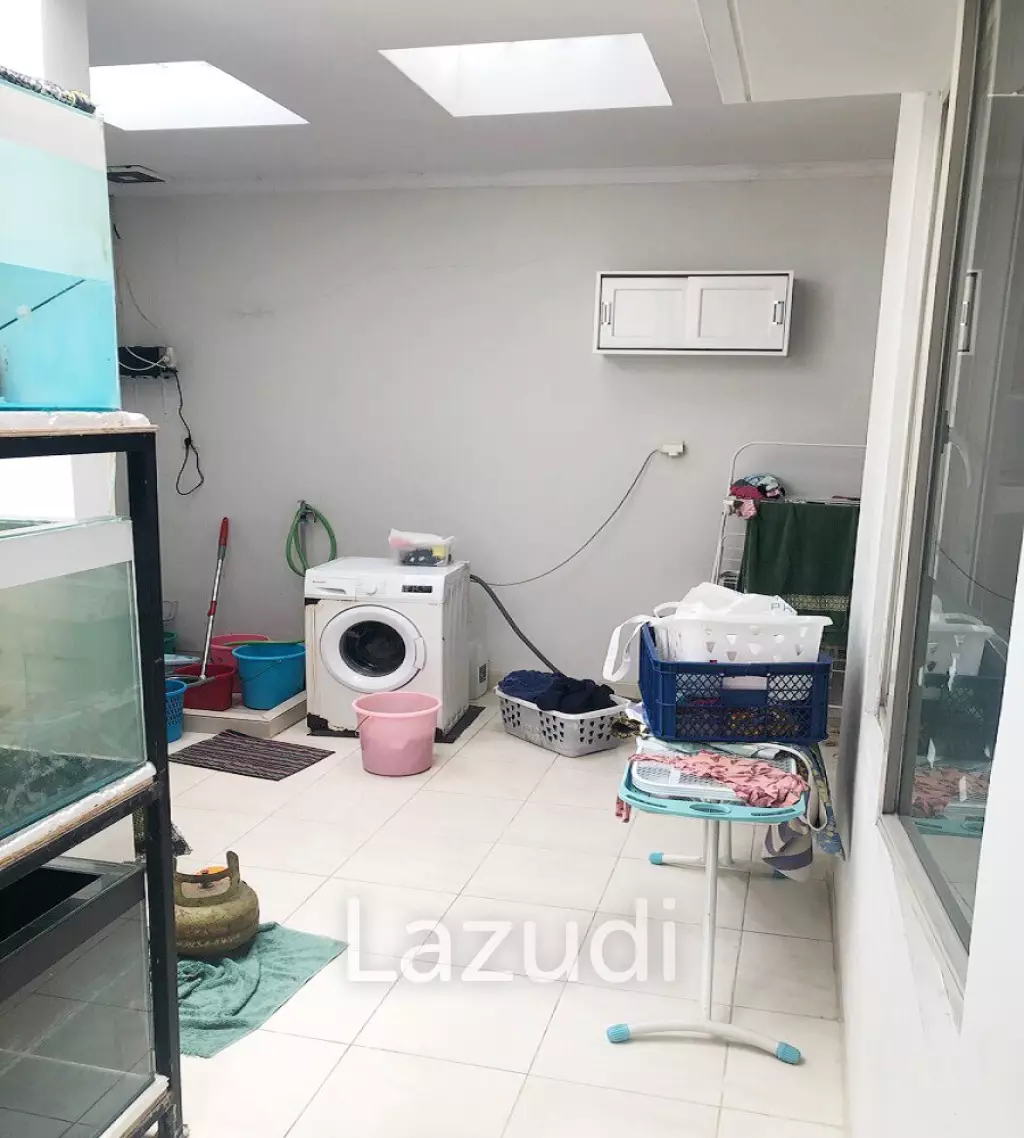 Rumah Dijual di De Latinos BSD City Dekat Stasiun Rawa Buntu, Pasar Modern BSD City, Kantor DPRD Tangerang Selatan