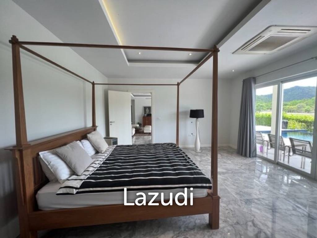 แบล็ค เมาเทนท์ วิลลา : 4 ห้องนอน 2 ชั้น