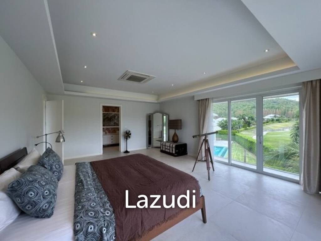 แบล็ค เมาเทนท์ วิลลา : 4 ห้องนอน 2 ชั้น