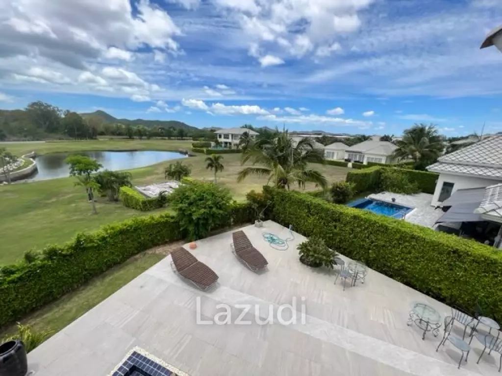 BLACK MOUNTAIN VILLA  : 4 bed 2 storey