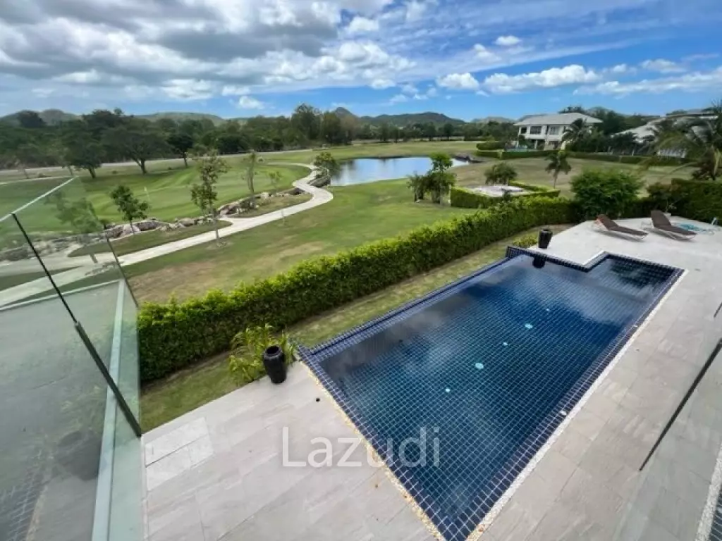 BLACK MOUNTAIN VILLA  : 4 bed 2 storey