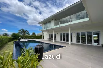 BLACK MOUNTAIN VILLA  : 4 bed 2 storey