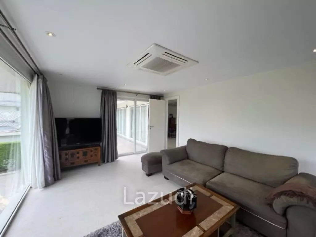 BLACK MOUNTAIN VILLA  : 4 bed 2 storey