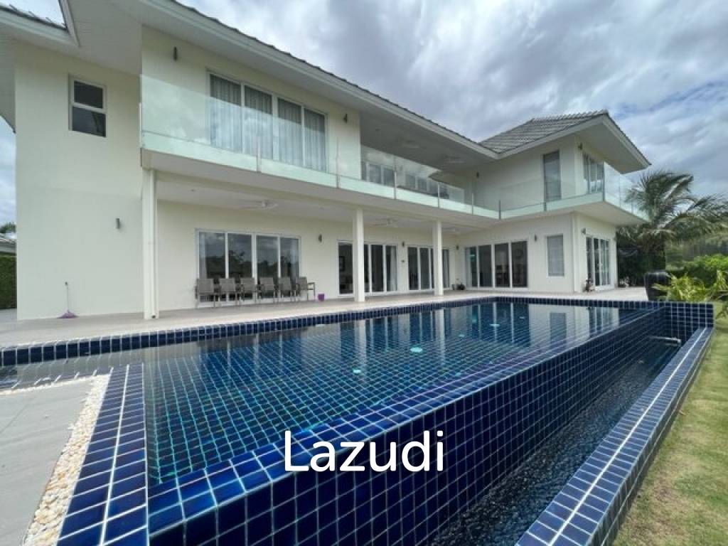 แบล็ค เมาเทนท์ วิลลา : 4 ห้องนอน 2 ชั้น