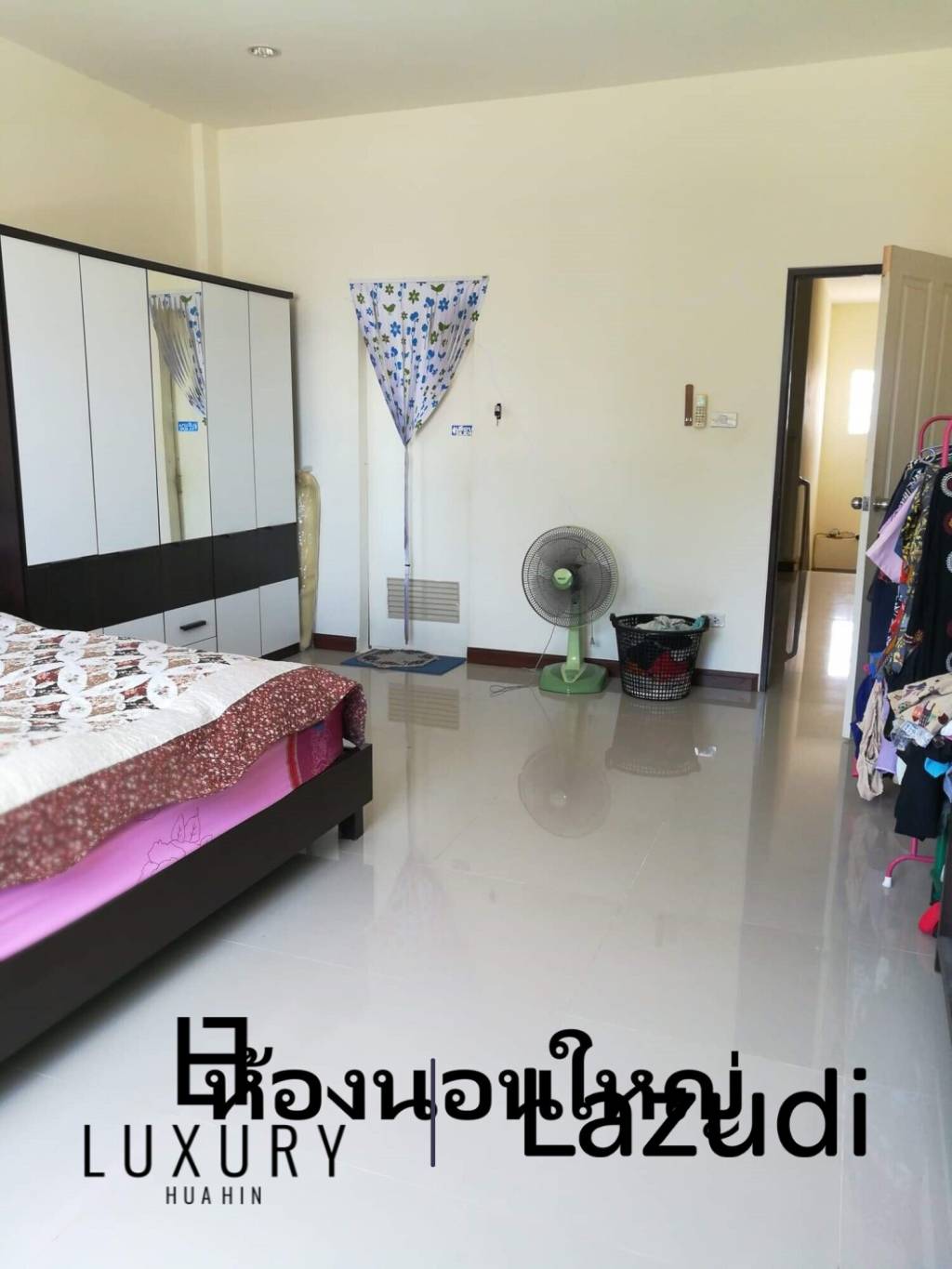 Commercial Building For Sale Close To Old Market Pranburi