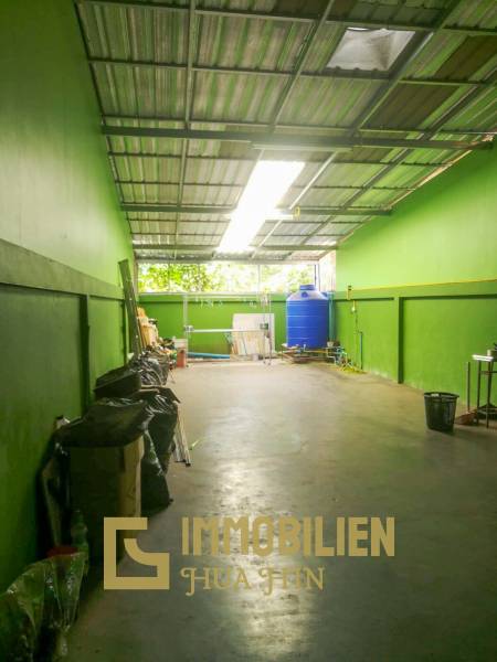 Commercial Building For Sale Close To Old Market Pranburi