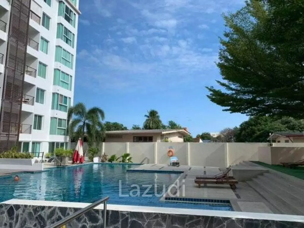 Studio Condo in Town