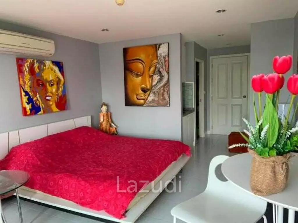 Studio Condo in Town