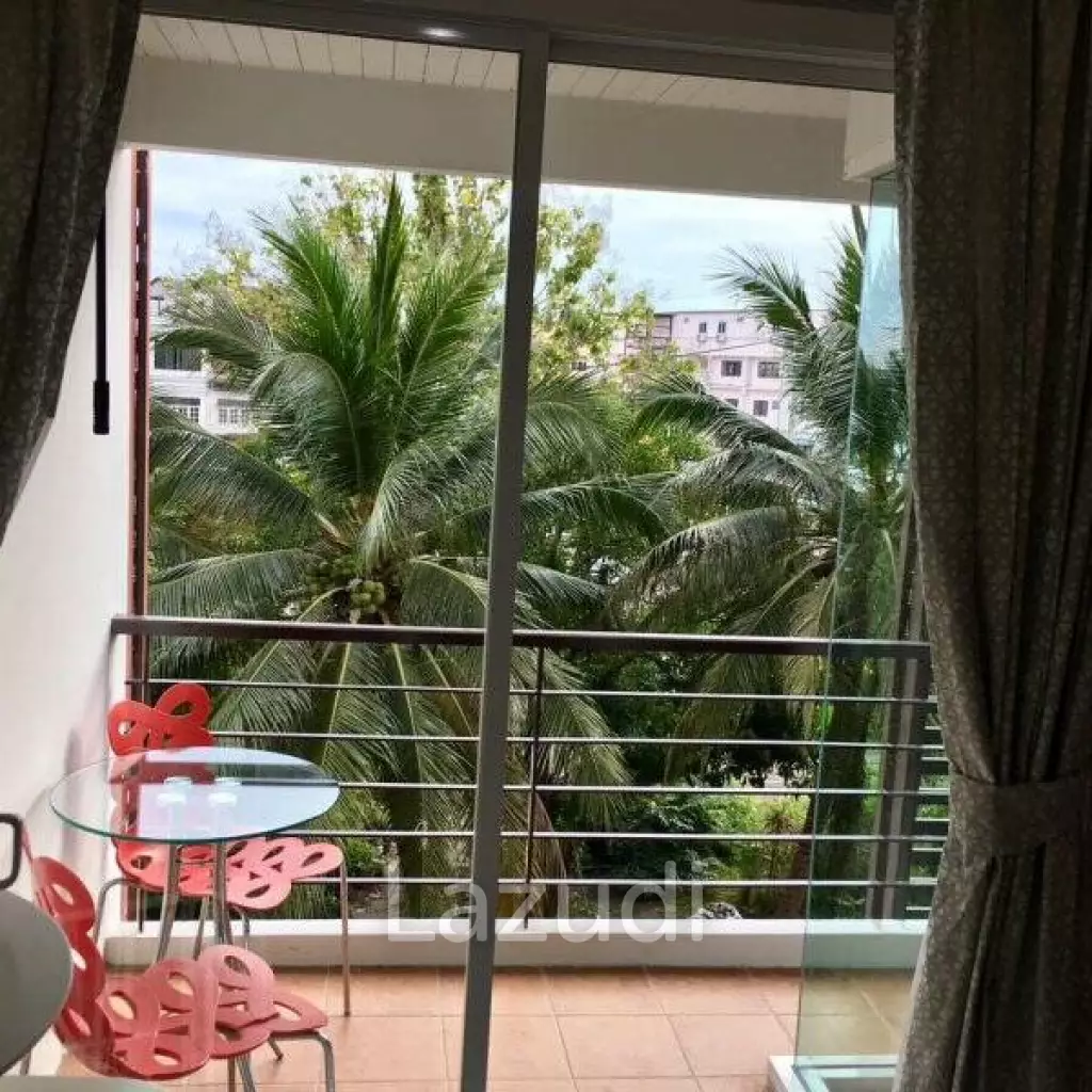 Studio Condo in Town