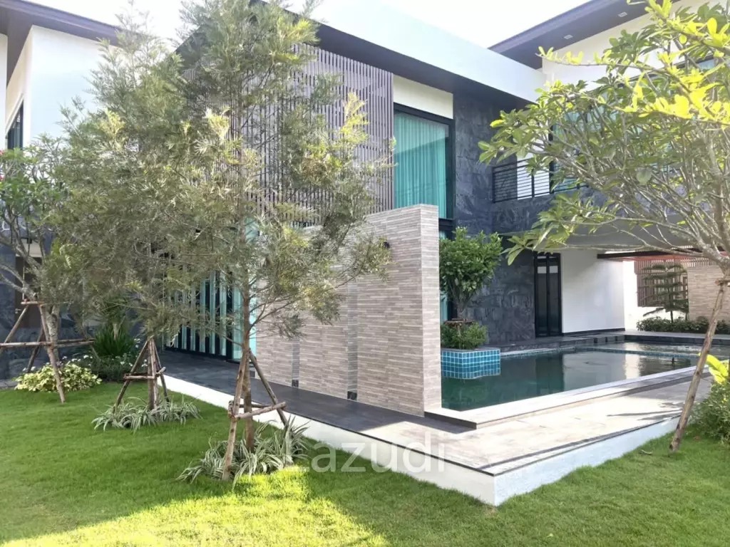 3 Bed 4 Bath 231.80 SQ.M Nakarasarp Village