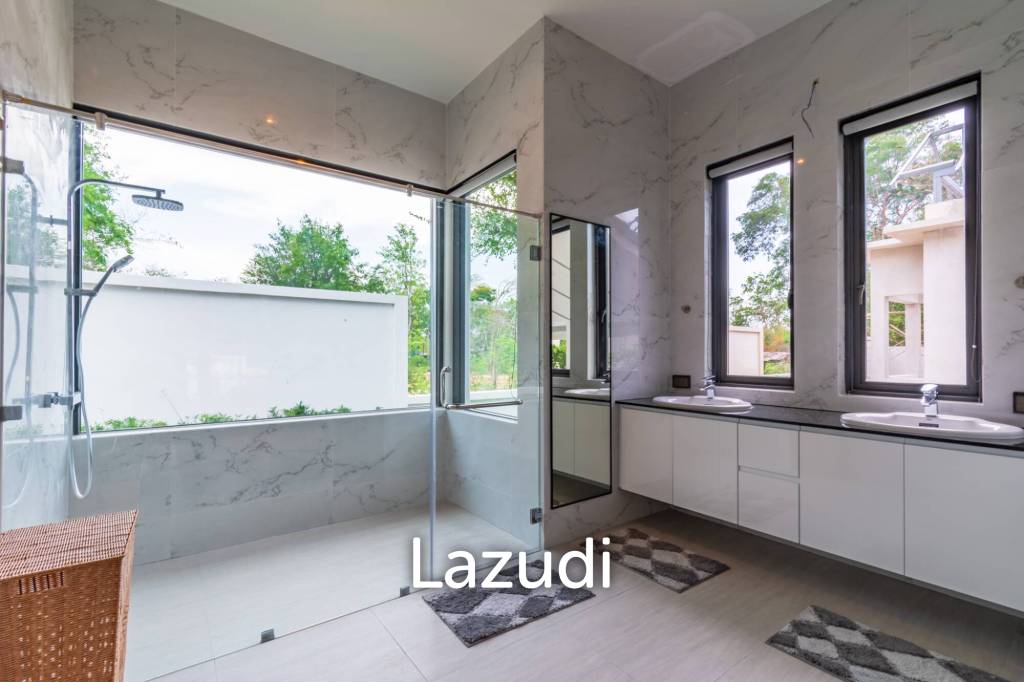 700 Sqm 2 Bed 3 Bath Villa For Sale