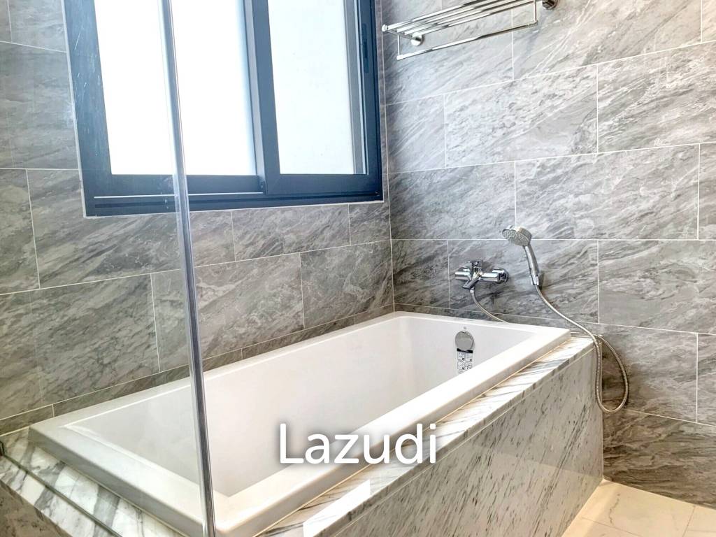 111 Residence Luxury Apartment Sukhumvit 39 (Soi Phopmit) for RENT
