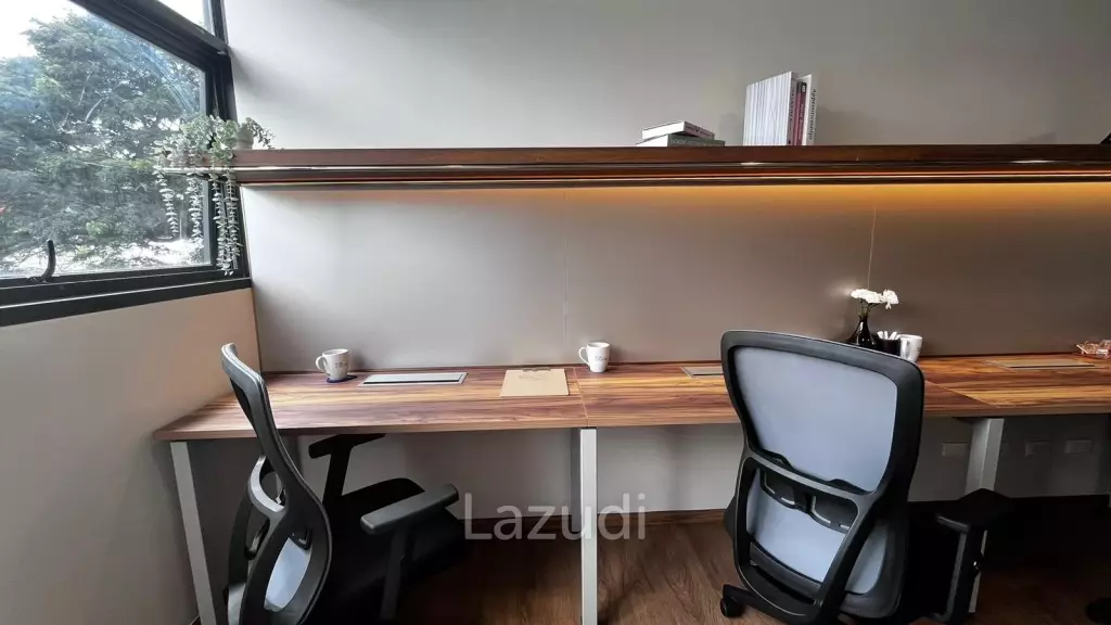 Service Office For Rent at Workstories (3 Pax)