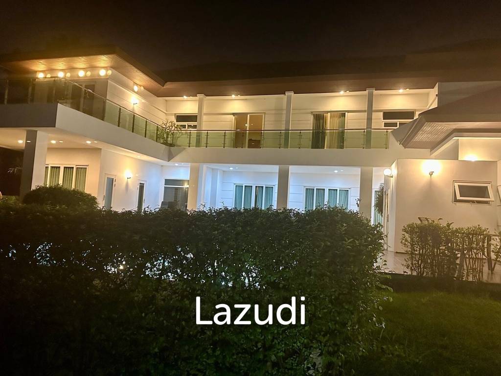 7 Bed 7 Bath 2,475 SQ.M Windmill Park