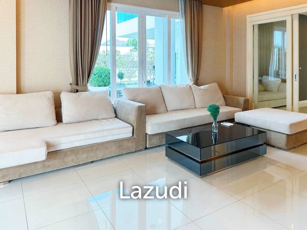 7 Bed 7 Bath 2,475 SQ.M Windmill Park